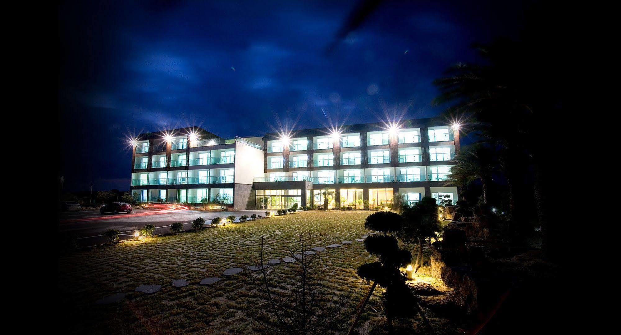Jeju Arumdaun Resort Sihung-ni Kültér fotó
